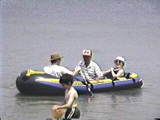 Bob, Opa and Oma in the boat, Willem in front